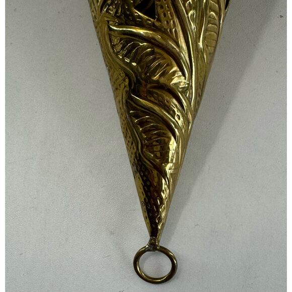 Vintage Brass Tussie-Middie Flower Holder Decorative Decor (READ) - Picture 2 of 6